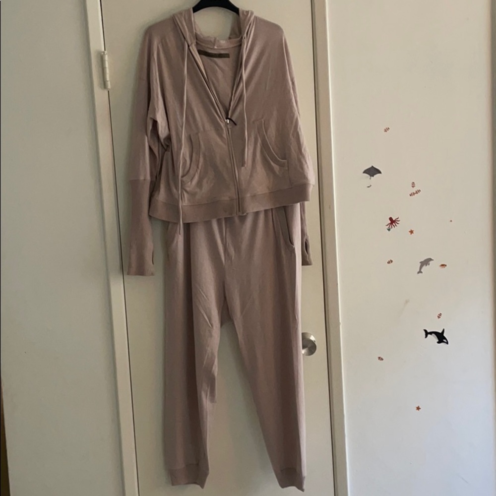 Beautiful sweat set size L hoodie and pants